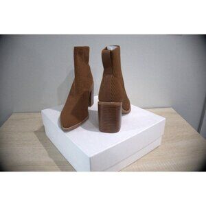 NIB Steven By Steve Madden Nara Stacked-Heel Sock Booties Camel Brown Size 6.5